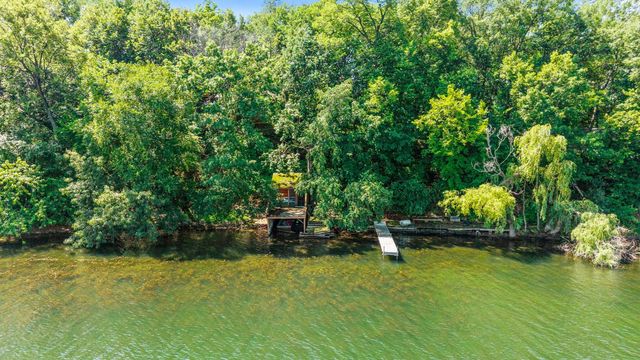 8000 Hill Trail N, Lake Elmo, MN 55042
