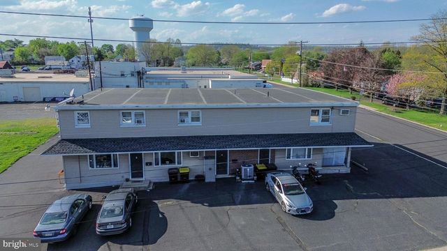 334 WASHINGTON ST, East Greenville, PA 18041