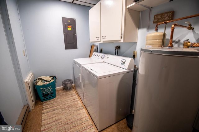 334 WASHINGTON ST, East Greenville, PA 18041