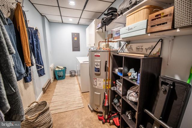 334 WASHINGTON ST, East Greenville, PA 18041