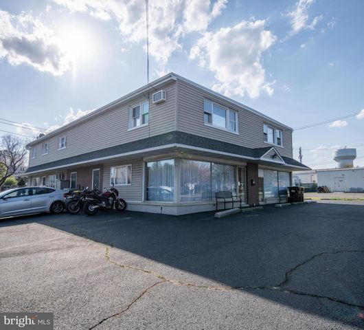334 WASHINGTON ST, East Greenville, PA 18041