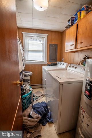 334 WASHINGTON ST, East Greenville, PA 18041