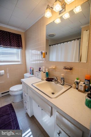 334 WASHINGTON ST, East Greenville, PA 18041