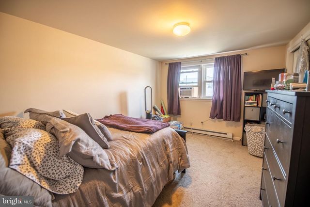 334 WASHINGTON ST, East Greenville, PA 18041