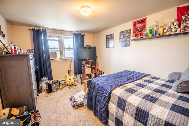 334 WASHINGTON ST, East Greenville, PA 18041