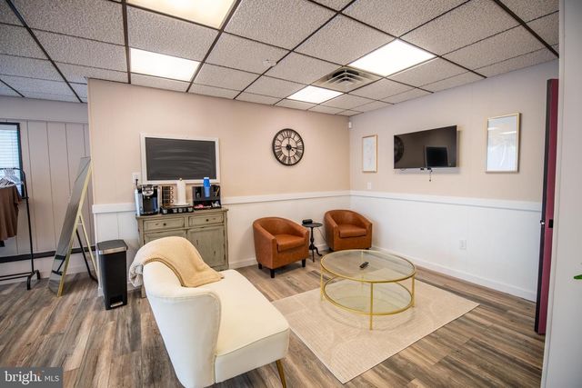 334 WASHINGTON ST, East Greenville, PA 18041