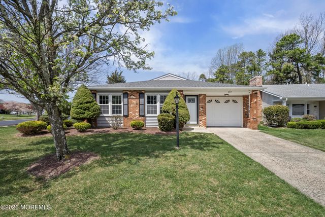 207 Lions Head Boulevard S, Brick, NJ 08723