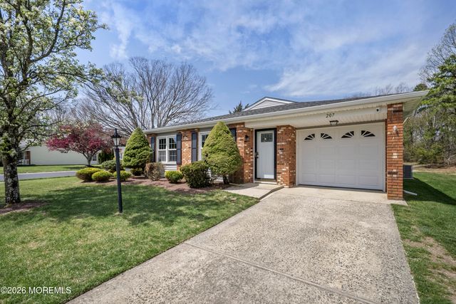 207 Lions Head Boulevard S, Brick, NJ 08723