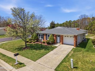 207 Lions Head Boulevard S, Brick, NJ 08723