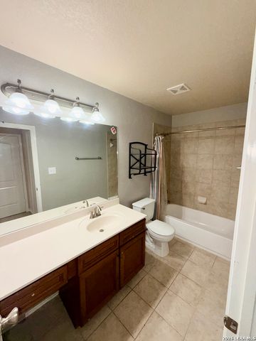 27910 George Obrien, San Antonio, TX 78260