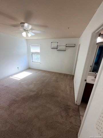 27910 George Obrien, San Antonio, TX 78260