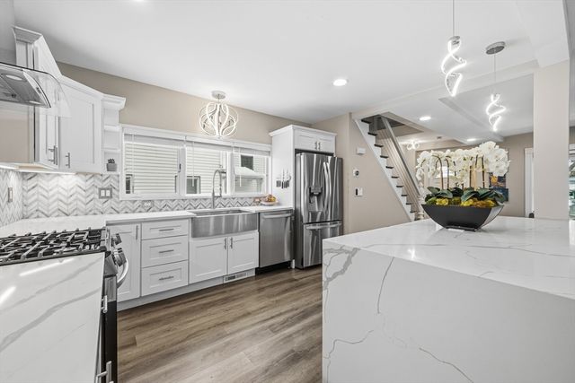 13 Leyden St, Medford, MA 02155