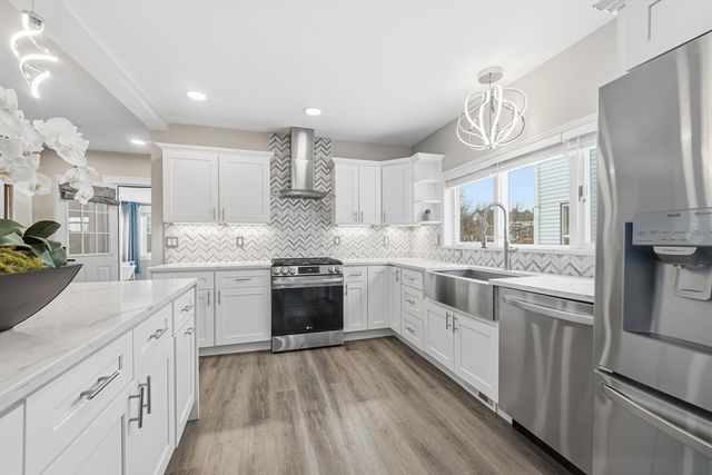 13 Leyden St, Medford, MA 02155