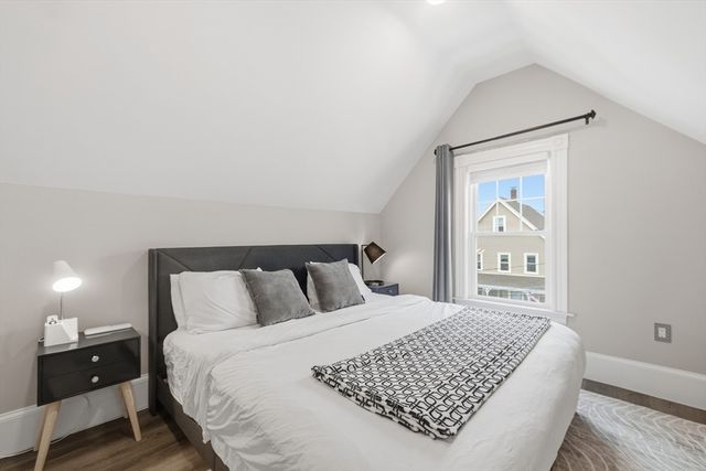 13 Leyden St, Medford, MA 02155