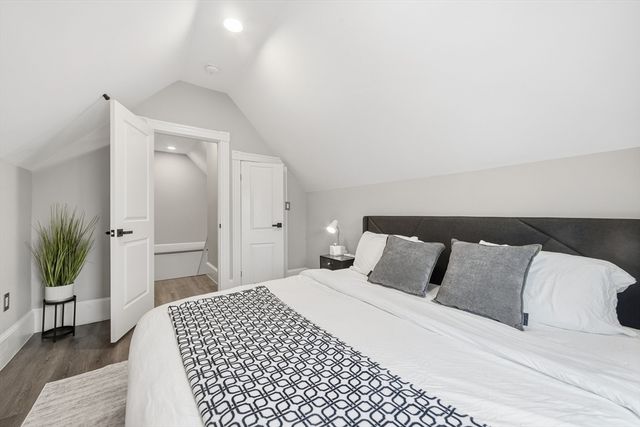 13 Leyden St, Medford, MA 02155