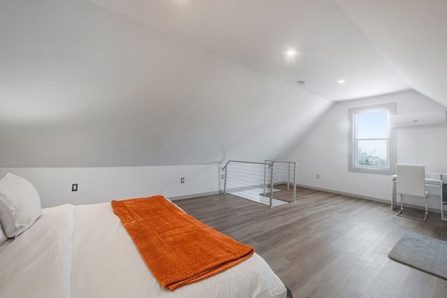 13 Leyden St, Medford, MA 02155