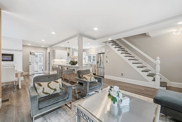 13 Leyden St, Medford, MA 02155