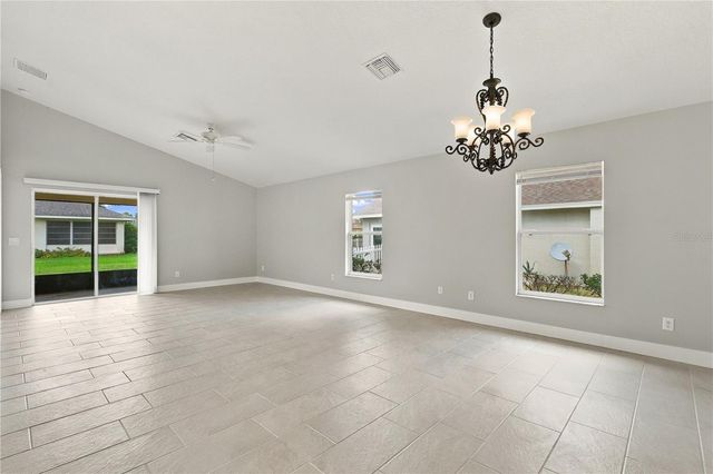 941 VINDALE ROAD, Tavares, FL 32778
