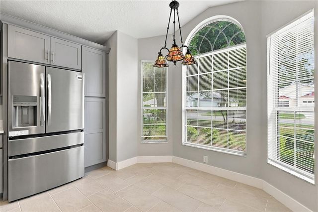 941 VINDALE ROAD, Tavares, FL 32778