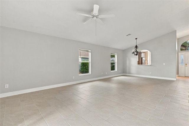 941 VINDALE ROAD, Tavares, FL 32778