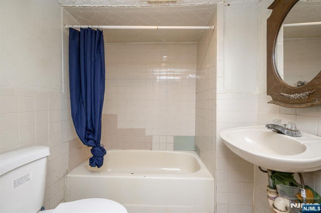 24 23rd Street, East Orange, NJ 07017
