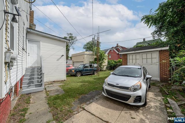 24 23rd Street, East Orange, NJ 07017