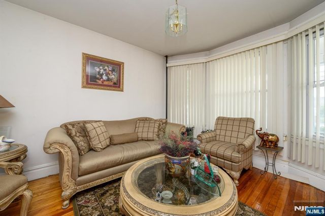 24 23rd Street, East Orange, NJ 07017