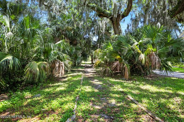 1833 KINGS Court, Jacksonville Beach, FL 32250