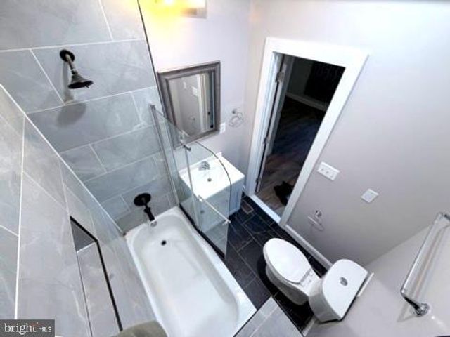 4227 EDSON PL NE, Washington, DC 20019