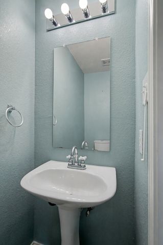 5016 Meridian Lane, Fort Worth, TX 76244