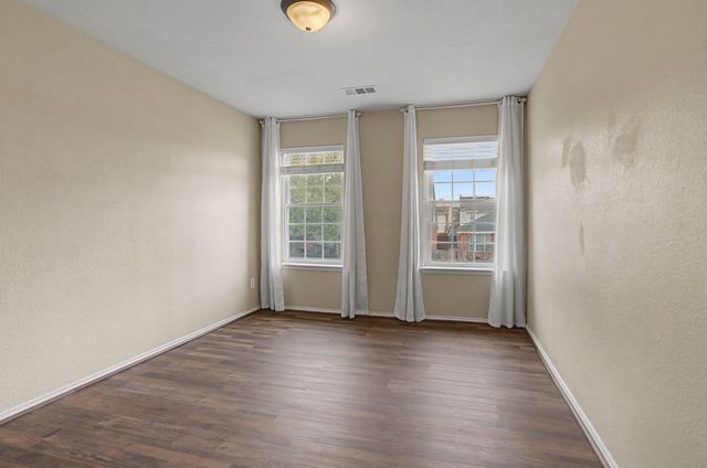 5016 Meridian Lane, Fort Worth, TX 76244