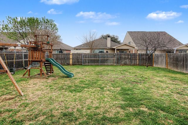 5016 Meridian Lane, Fort Worth, TX 76244