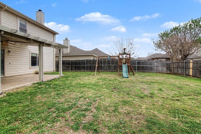 5016 Meridian Lane, Fort Worth, TX 76244