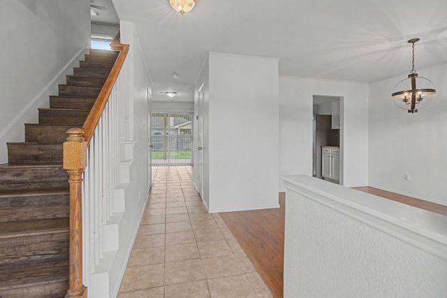 5016 Meridian Lane, Fort Worth, TX 76244