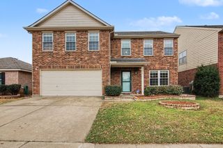 5016 Meridian Lane, Fort Worth, TX 76244