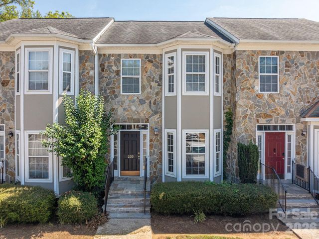 233 Southgate Lane, Mount Holly, NC 28120