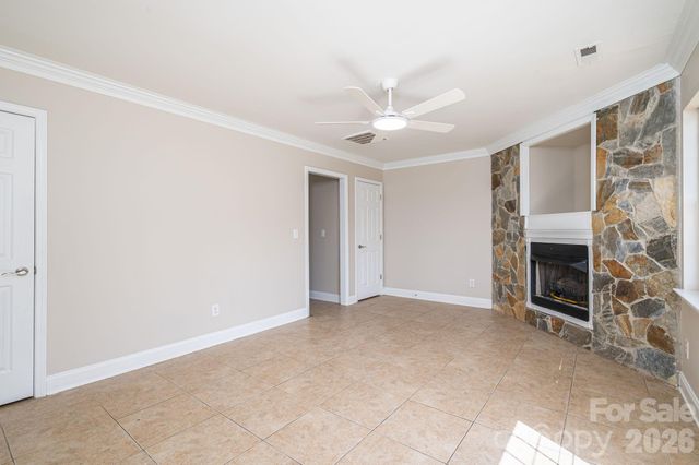 233 Southgate Lane, Mount Holly, NC 28120