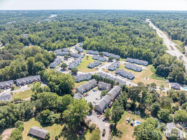233 Southgate Lane, Mount Holly, NC 28120