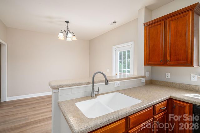 233 Southgate Lane, Mount Holly, NC 28120