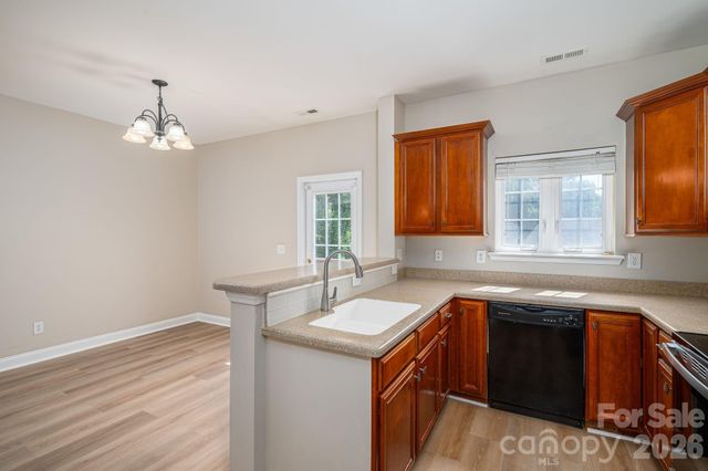 233 Southgate Lane, Mount Holly, NC 28120