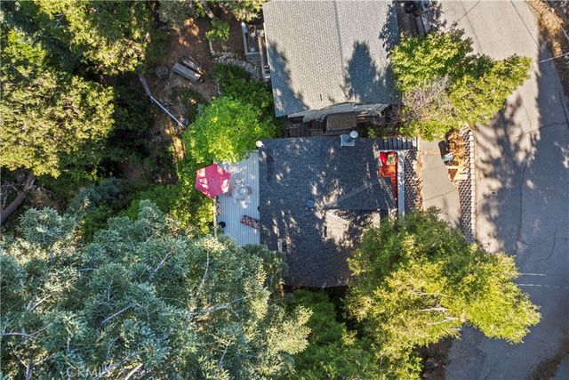 682 Buckingham Square, Lake Arrowhead, CA 92352