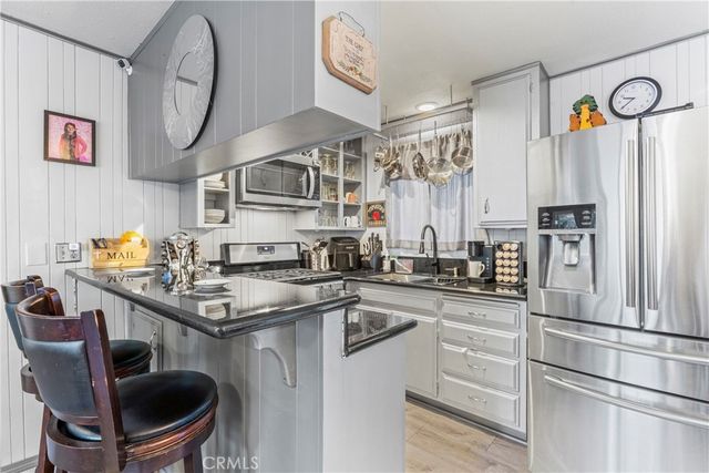682 Buckingham Square, Lake Arrowhead, CA 92352