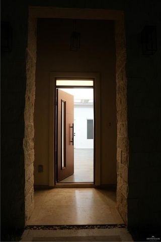 2910 Arboledas Drive, San Juan, TX 78589