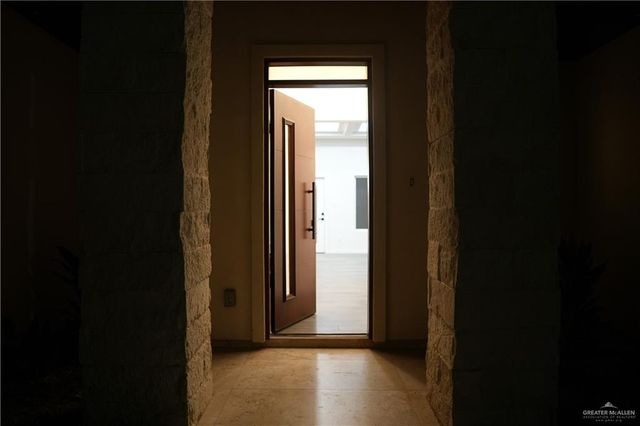 2910 Arboledas Drive, San Juan, TX 78589