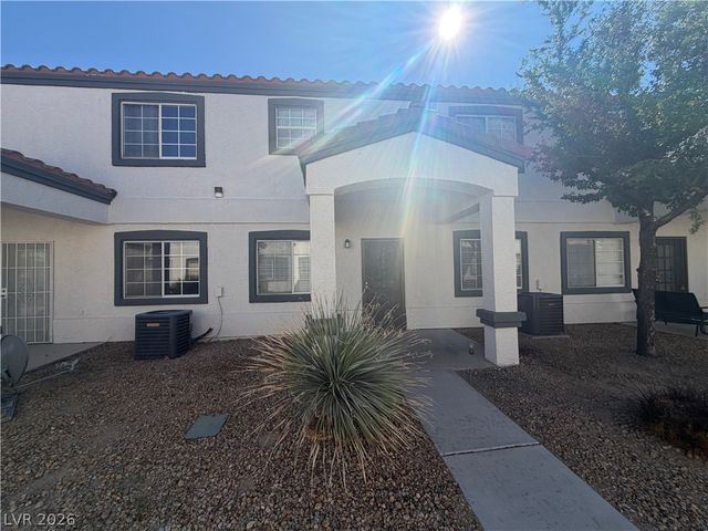 5330 East Charleston Boulevard 31, Las Vegas, NV 89142