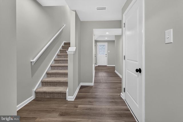 25 MULBERRY LN, Clementon, NJ 08021