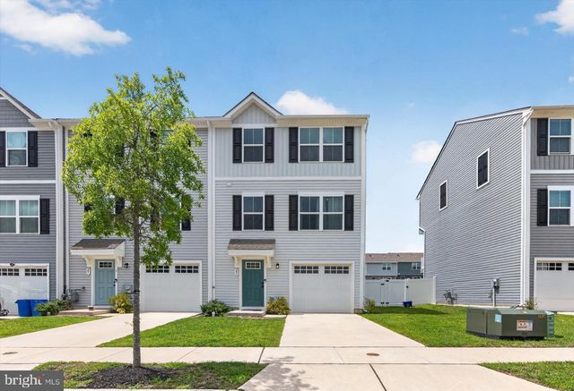 25 MULBERRY LN, Clementon, NJ 08021