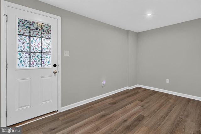 25 MULBERRY LN, Clementon, NJ 08021