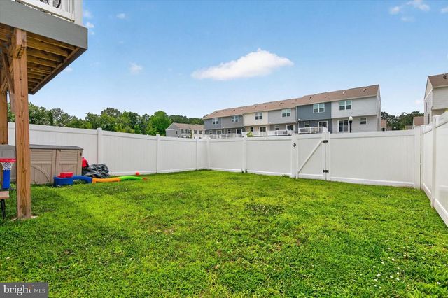 25 MULBERRY LN, Clementon, NJ 08021