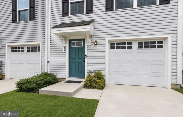 25 MULBERRY LN, Clementon, NJ 08021